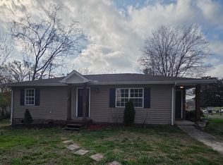 517 N Main St, Clinton, TN 37716