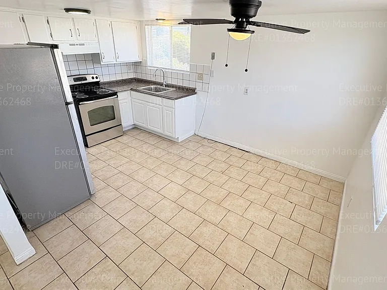 1303 Bernard St. — Photo 11