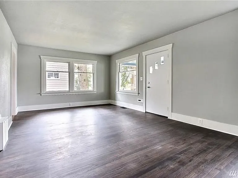 4024 S G St — Photo 2