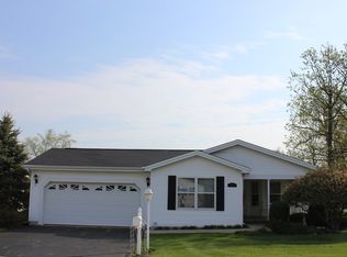 2701 Bluegrass Ct, Grayslake, IL 60030