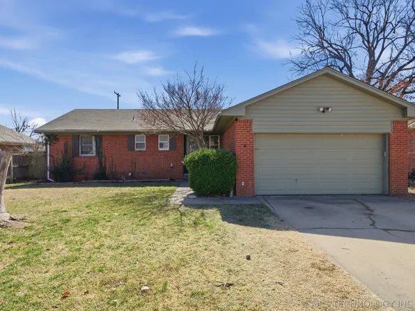 7484 E 30th Pl, Tulsa, OK 74129