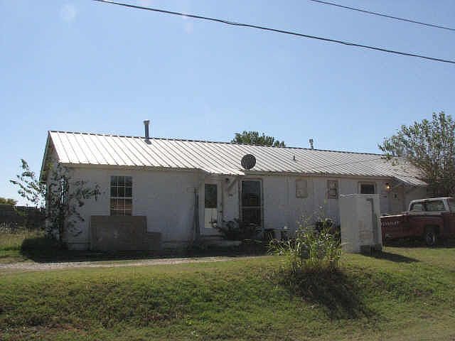 1st image of 409 W Live Oak St