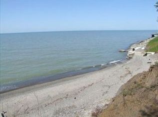 6491 Lake Rd, Madison, OH 44057