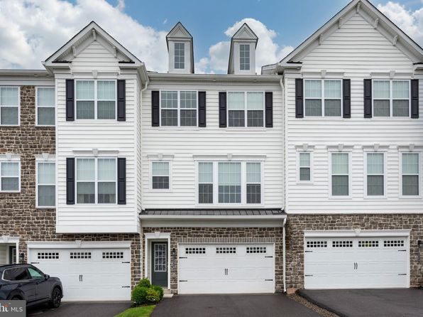 228 Cadence Ct