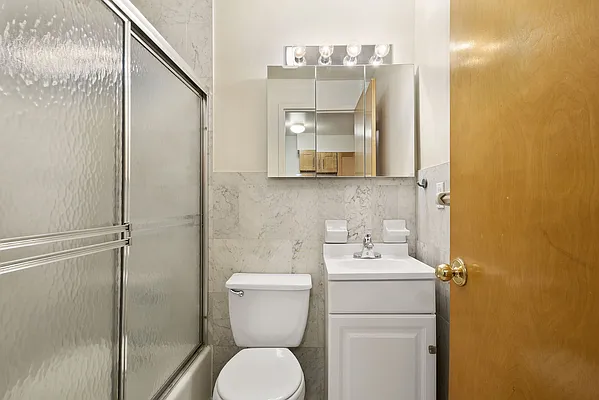 Rented by Compass | media 13