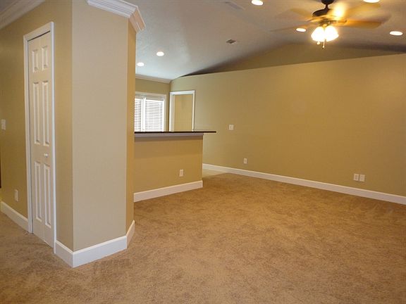 4th image of 543 Summers Creek Dr