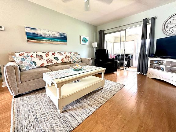 2nd image of 2663 Barkley Dr E APT A