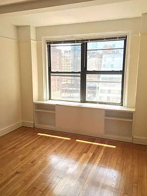 Rented by Green Home NY Realty LLC | media 1