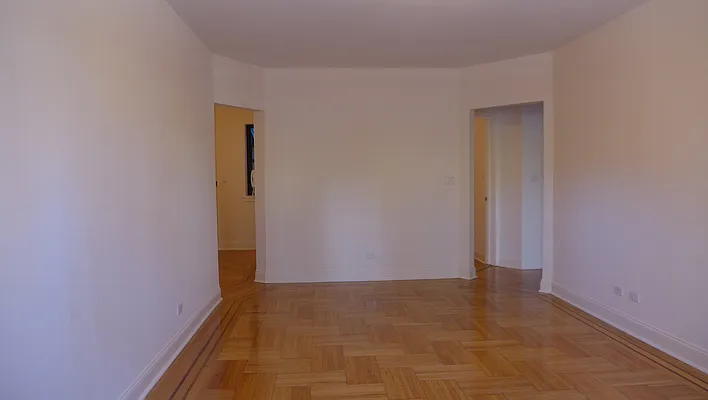 Rented by Metropolitan Equities | media 13