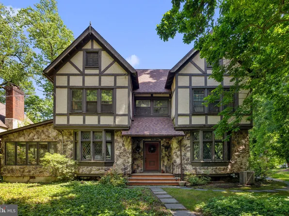 859 Crown St, Morrisville, PA 19067