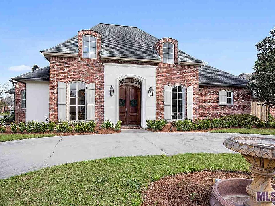 1st image of 37162 Heritage Ct