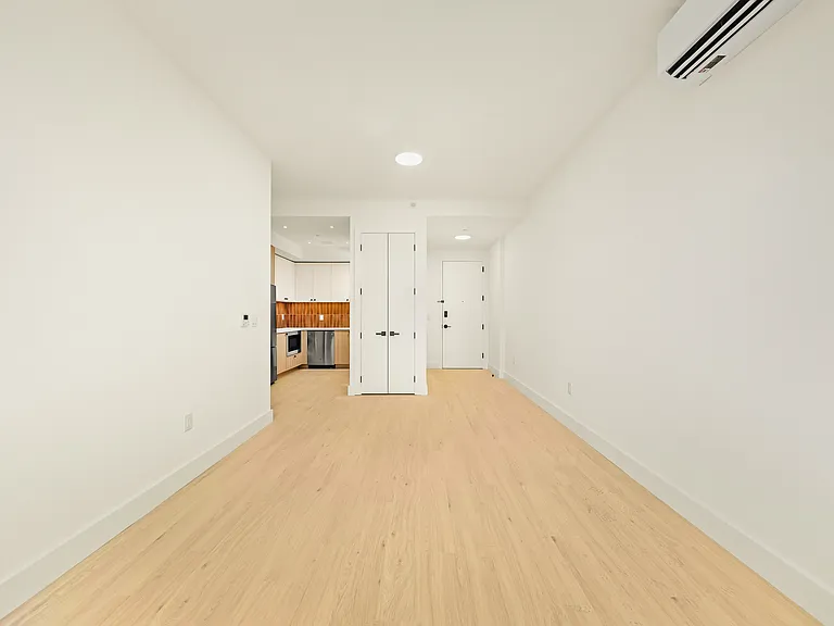 733 Lincoln Pl #1206 — Photo 3