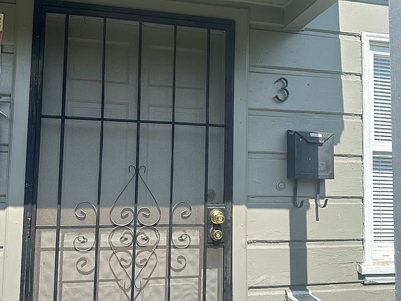 3rd image of 1611 E 63rd St #3