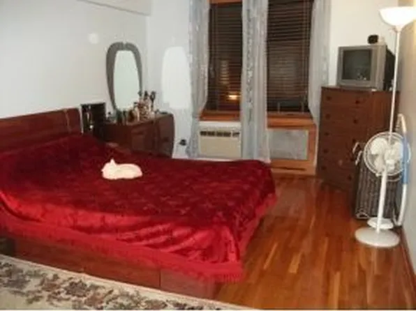 2299 East 13th Street image 1 of 5