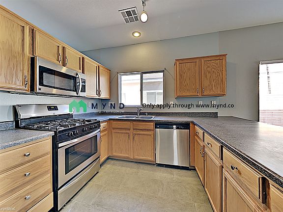 3rd image of 4205 Catalan Sails Ave