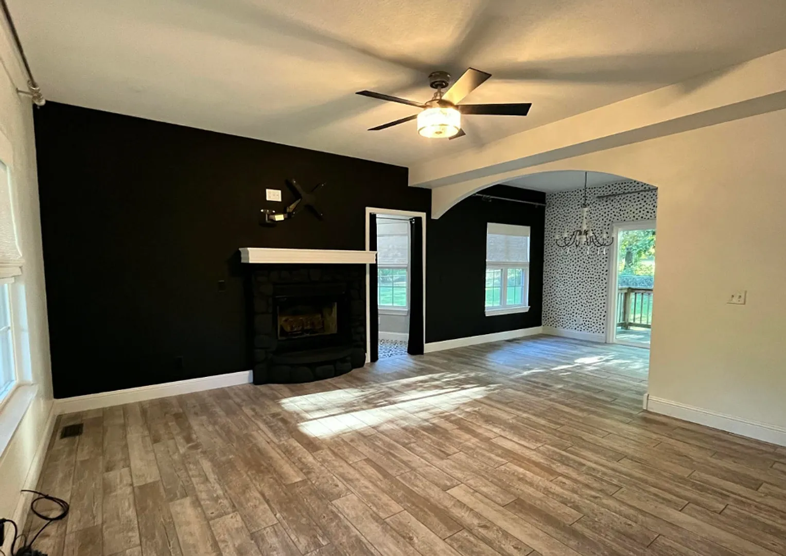 3 Bedroom 2.5 Bathroom House — Photo 3