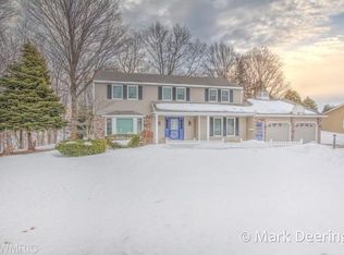 8334 Pleasant Ridge Ct, Jenison, MI 49428