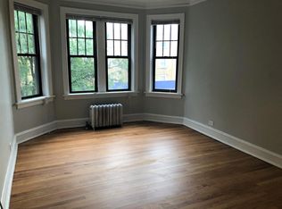 2334 W Addison St #2, Chicago, IL 60618