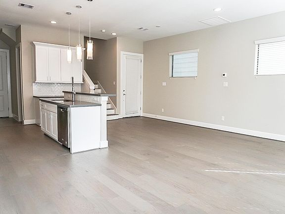 3rd image of 4863 Rich Oak Dr