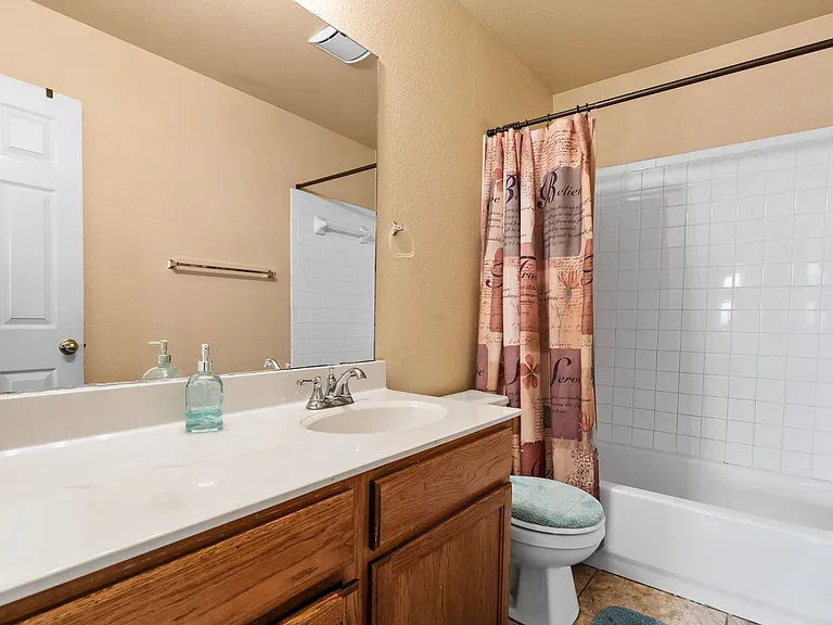 5815 Durango Dr — Photo 17
