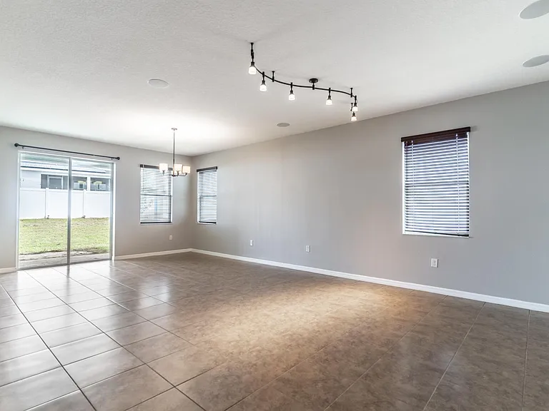 2572 Biscotto Cir — Photo 15