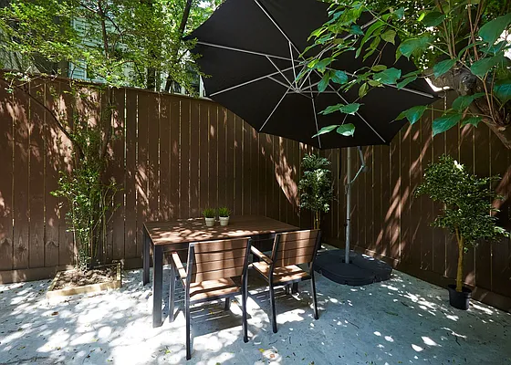 Rented by Townhouse Apartments | media 21