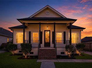 1925 Mehle St, Arabi, LA 70032