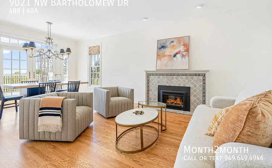 9021 NW Bartholomew Dr