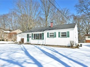 1743 Laurie Dr, Youngstown, OH