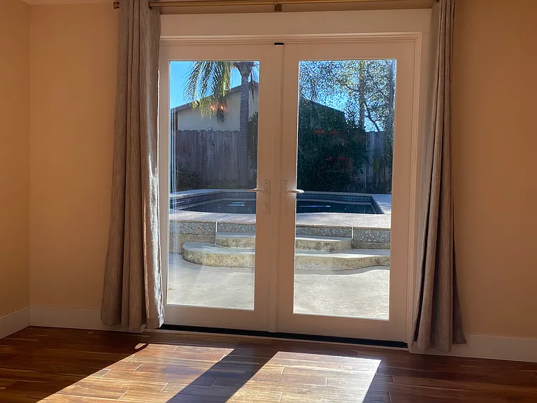 2055 Gold St — Photo 11