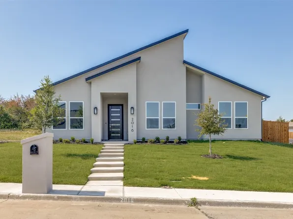 2016 Algebra Dr, Dallas, TX 75232