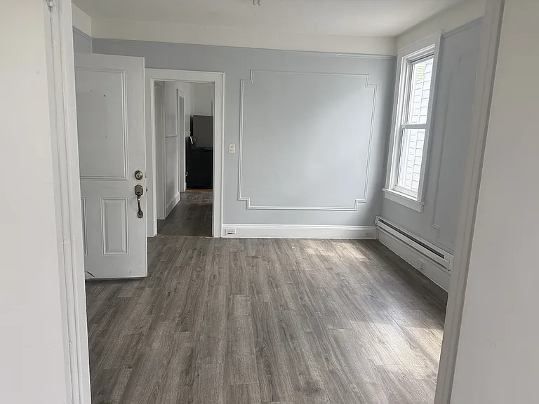 52 William St #3 — Photo 2