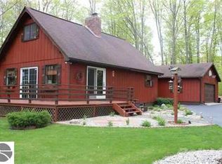 1956 Lardie Rd, Traverse City, MI 49696
