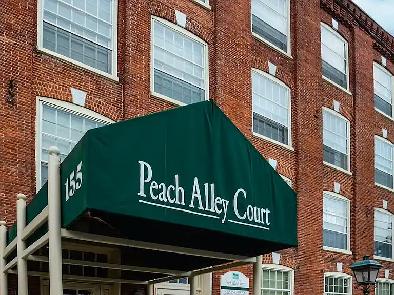 Peach Alley Court — Photo 18