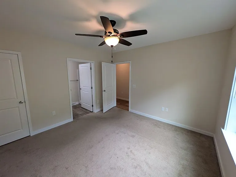 75 Ivan Dr #8 — Photo 22