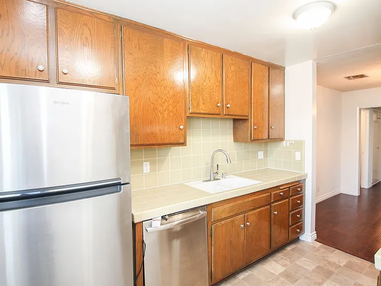 309 S Doheny Dr — Photo 6
