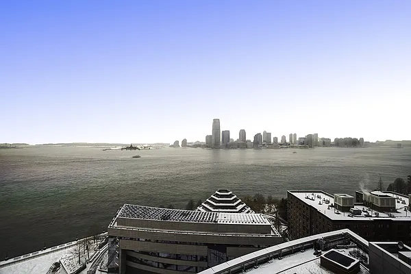 Sold by Compass | media 6