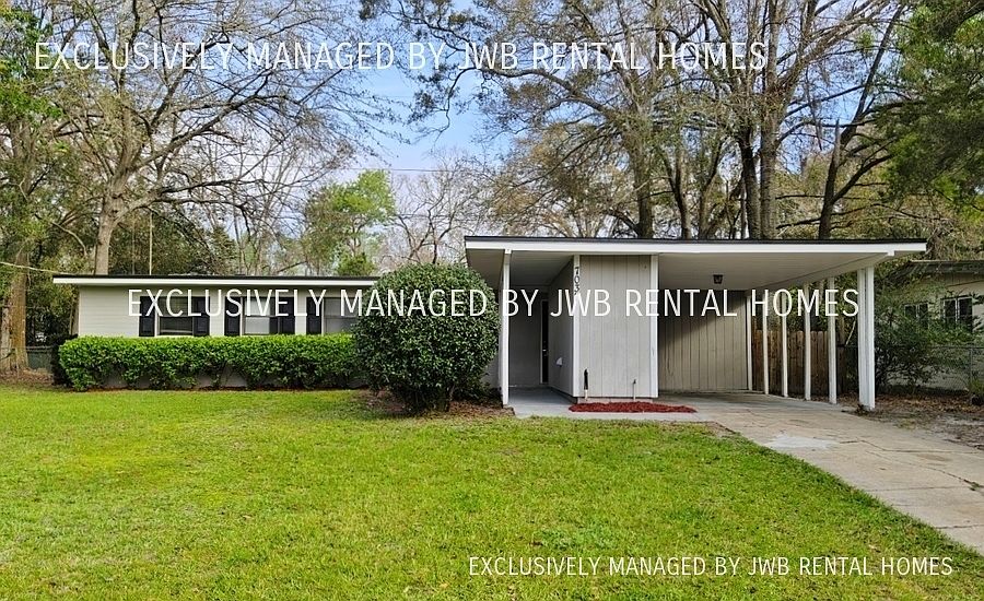 1st image of 7037 N Cherbourg Ave