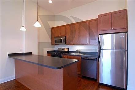 2nd image of 2834 N Albany Ave #U03