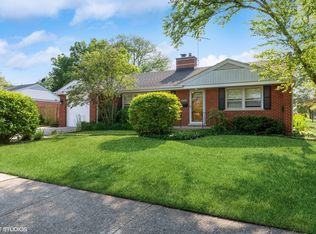 930 N Washington Ave, Park Ridge, IL 60068