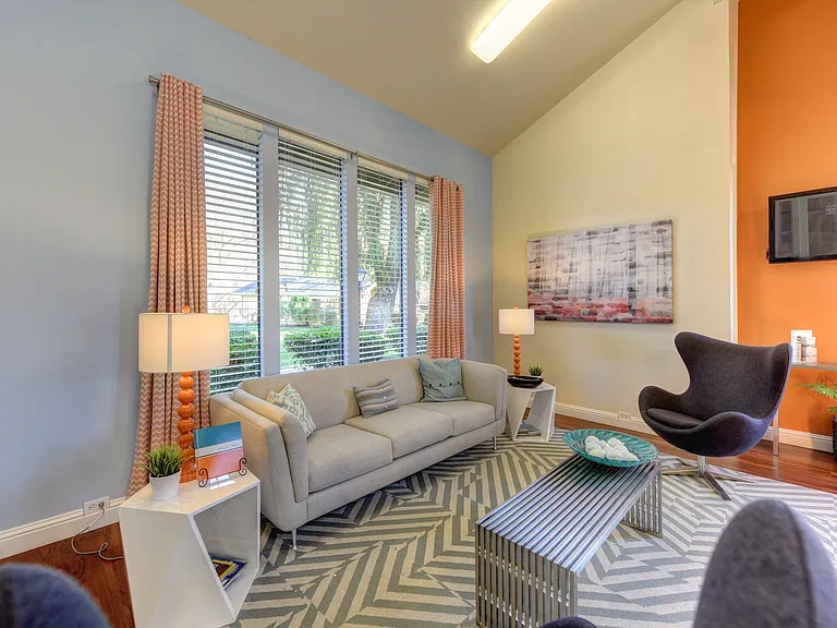 The Pinecrest Leasing Office