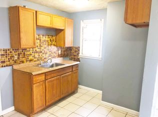 7815 Jeffries, Cleveland, OH 44105