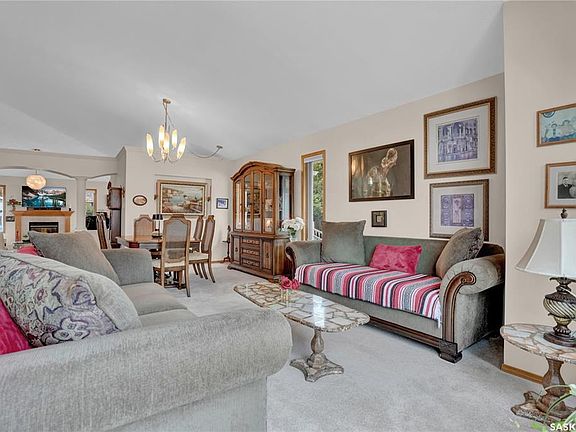 4th image of 1146 Selo PLACE