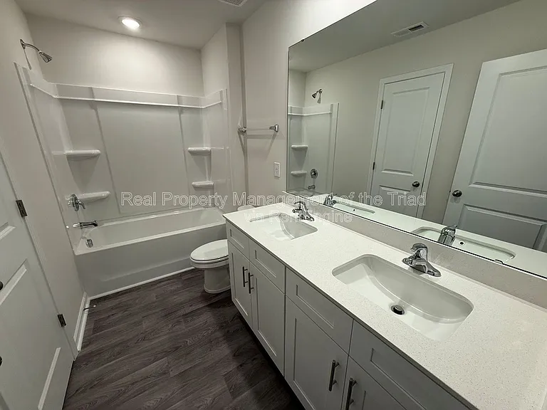1112 Broholmer Ln — Photo 12