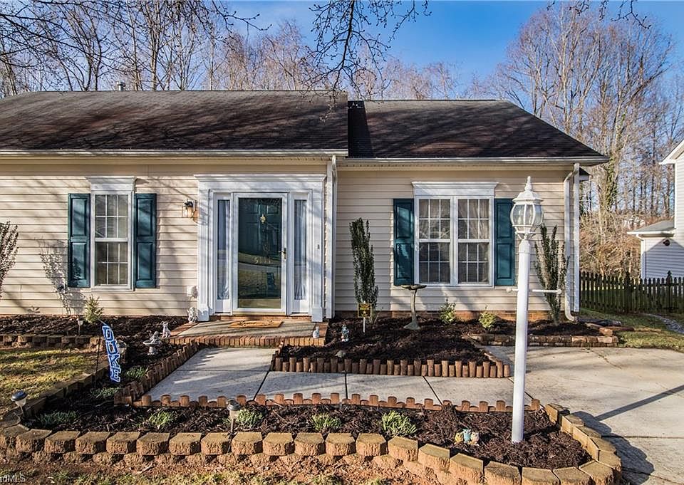 1st image of 5111 Carriage Woods Dr