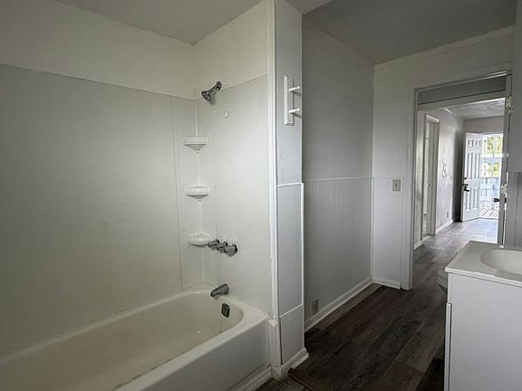 4th image of 130 S Suncoast Blvd