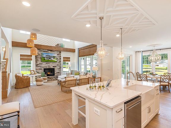 7th image of this home
