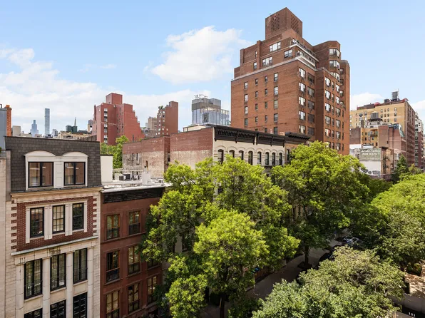 151 East 83rd Street 6D image 3 of 14