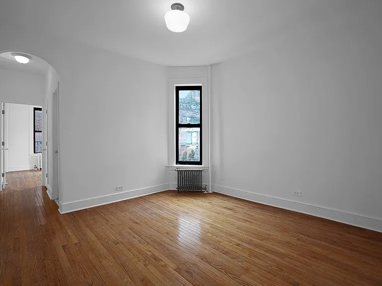 82 Jane St #4D — Photo 3