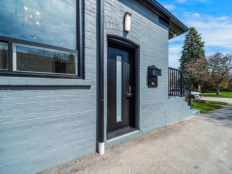 203 Toynbee Trl — Photo 44